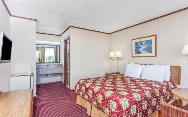 photo 2 of Days Inn Sweetwater