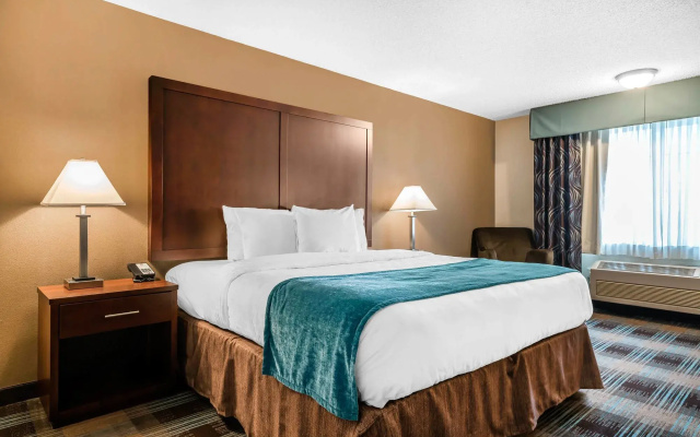 photo 5 of Clarion Inn near JBLM