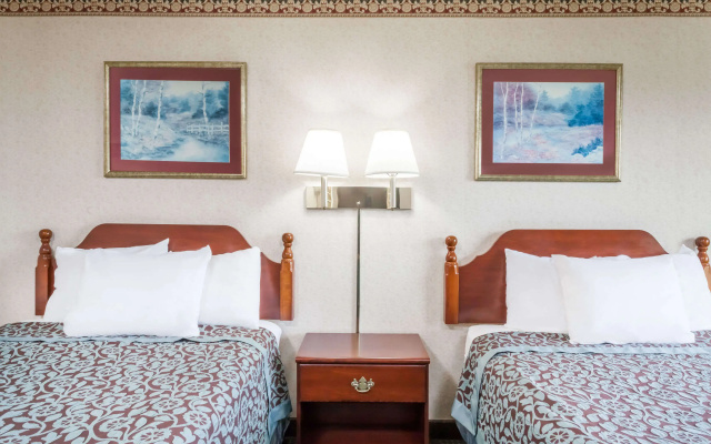 photo 5 of Days Inn By Wyndham Tannersville