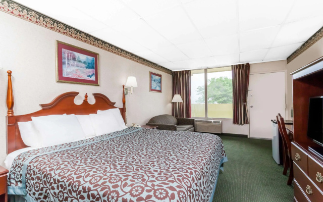 photo 3 of Days Inn by Wyndham Tannersville