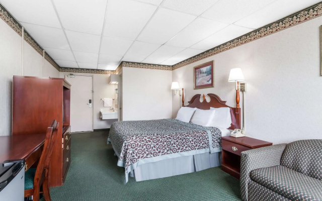 photo 5 of Days Inn by Wyndham Tannersville