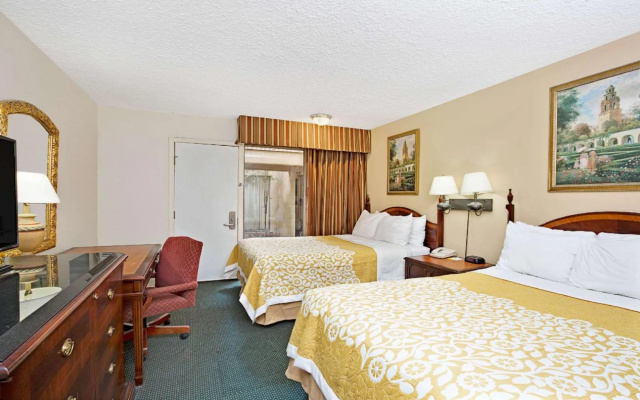 photo 5 of MC Pacific Inn & Suites