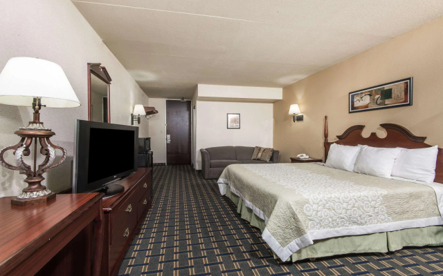 photo 3 of Days Inn by Wyndham Vernon