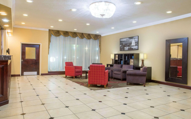 photo 2 of Days Inn by Wyndham Washington DC/Gateway