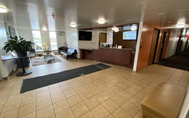 photo 2 of Reliance Inn