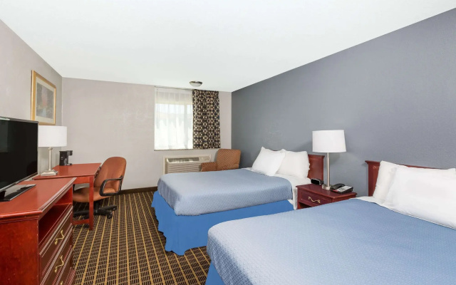 photo 4 of Quality Inn West Des Moines - Clive