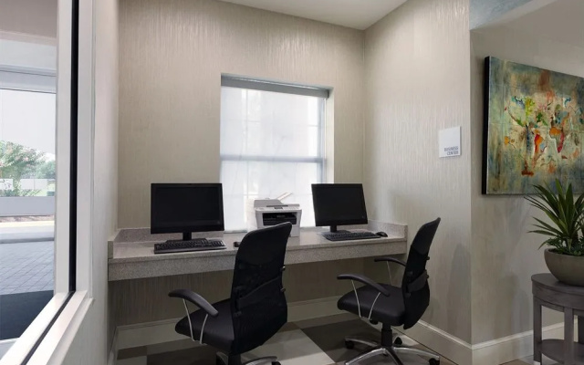 photo 2 of Holiday Inn Express Williamsburg North, An Ihg Hotel