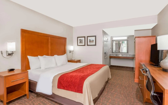 photo 5 of Days Inn by Wyndham Williamsburg Historic Area