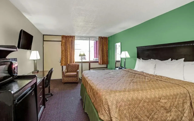photo 5 of Days Inn by Wyndham York Alabama