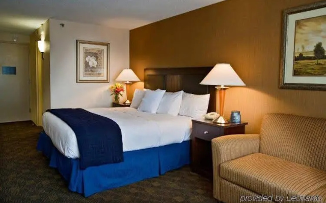 photo 4 of DoubleTree by Hilton Dayton Downtown