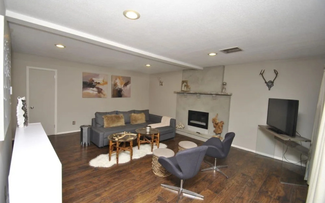 photo 4 of Deanna's Yoga Den