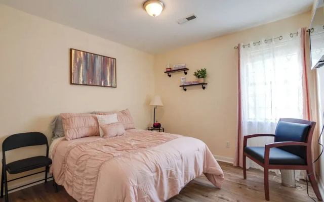 photo 3 of Decatur Vacation Rental Retreat w/ Private Yard!