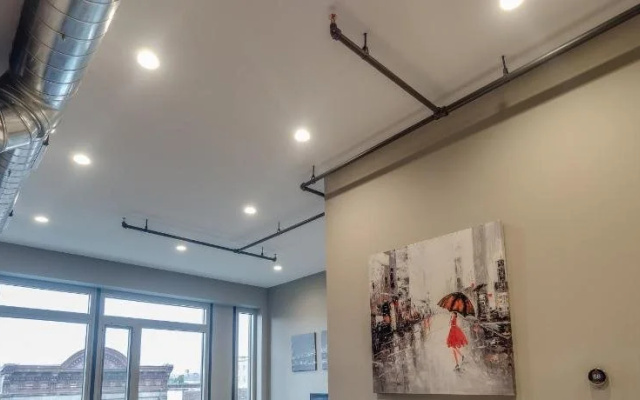 photo 2 of Deedee's Apartments - Lofts at Grove