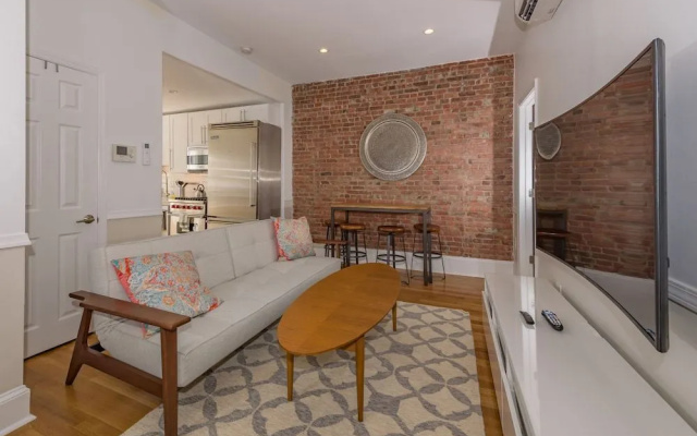 photo 3 of Deedee's Downtown Flats
