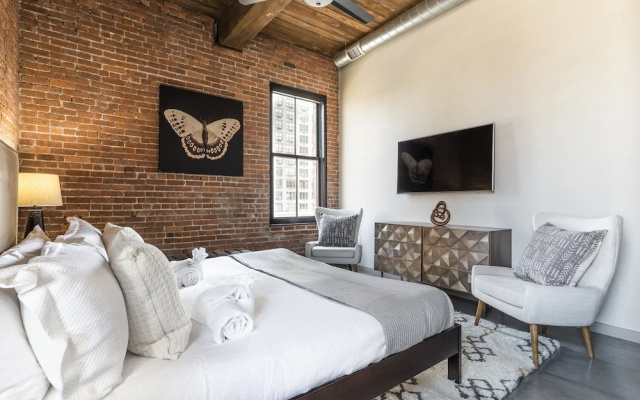 photo 3 of Deedee's Industrial Lofts