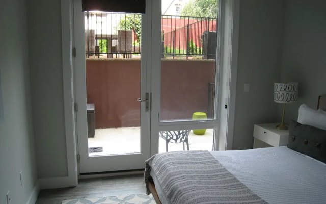 photo 2 of Deedee's Lofts at Grove II
