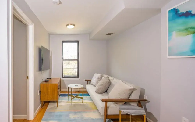 photo 3 of Deedee's Townhome Hamilton Park
