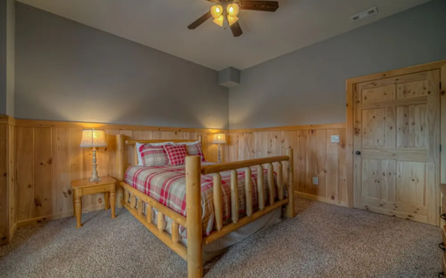 photo 2 of Deer Haven Hideaway by Escape to Blue Ridge