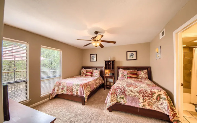 photo 3 of Deer Haven Tbm 406 2 Bedroom Condo by RedAwning