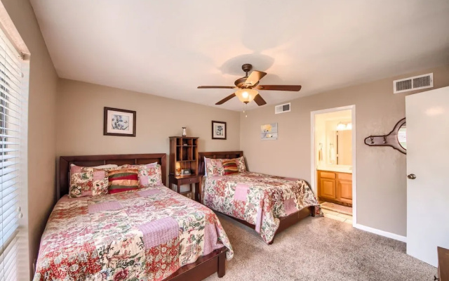 photo 4 of Deer Haven Tbm 406 2 Bedroom Condo by RedAwning