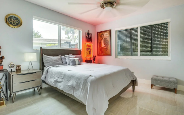 photo 3 of Furnished Patio + Gas Grill: Deerfield Beach Home