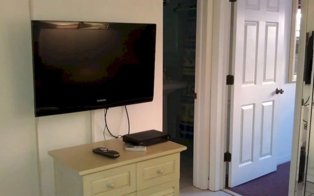photo 4 of Deerfield Buccaneer Resort Apartments