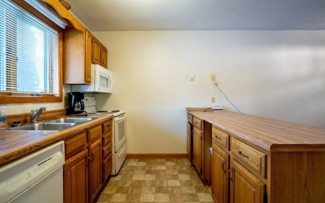 photo 4 of Deerfield Village 106