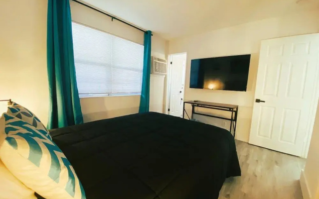 photo 4 of Delight Retreat Apt 4 Min Walk to Beach