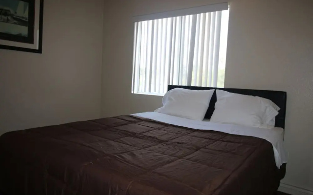 photo 2 of Delightful and Pleasant 2BD Apt
