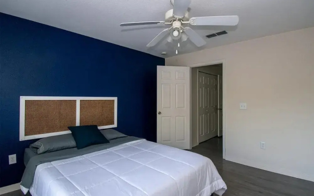 photo 5 of Delightful, Refurbished Apt! Everything you need!