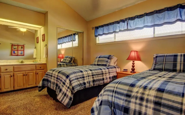 photo 4 of Delroy Curly Rays Comal Condo CW C211