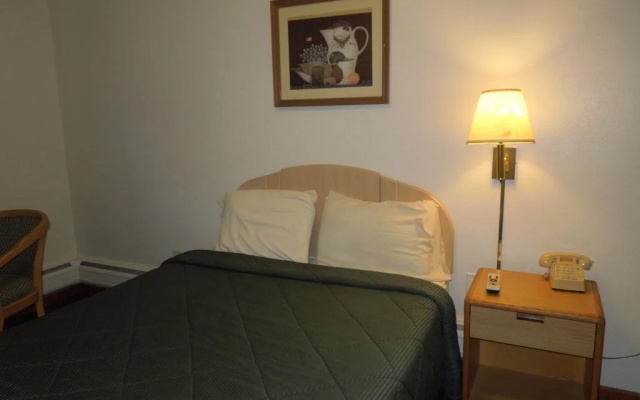 photo 2 of Delux Inn