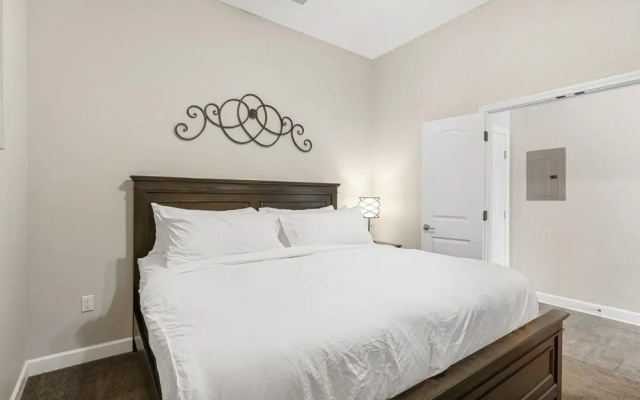 photo 3 of Deluxe 2 Bedroom Villa Lake View