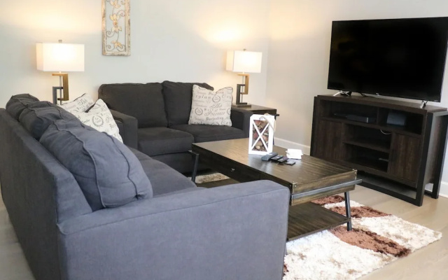 photo 5 of Deluxe Apartment, One Bedroom in Back Bay, Boston