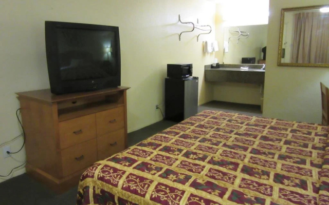 photo 4 of Deluxe INN