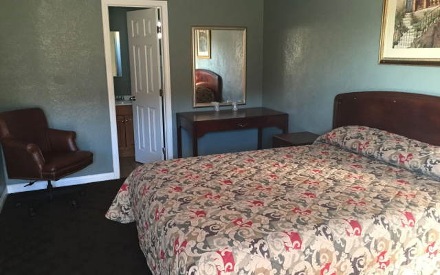 photo 2 of Deluxe Motel