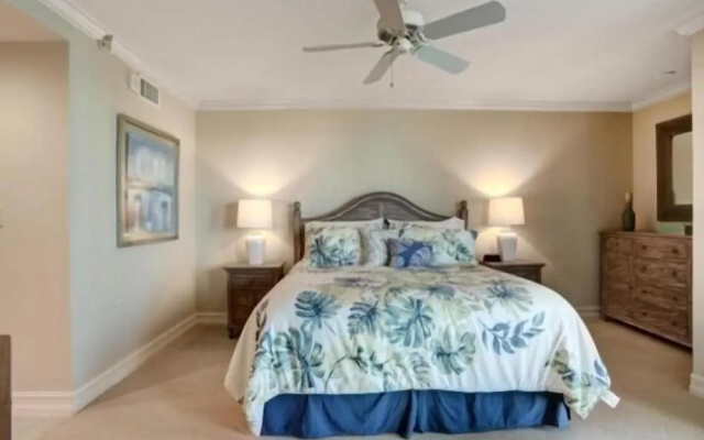 photo 4 of Deluxe Seaside Condo with Pool and Hot Tub by RedAwning