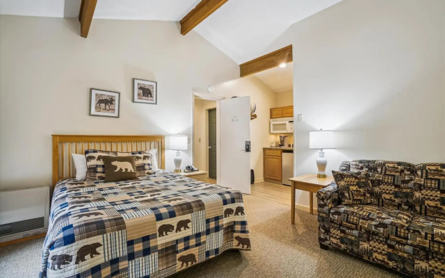 photo 5 of Deluxe Two Bedroom Suite on 2nd floor with outdoor heated pool 20708