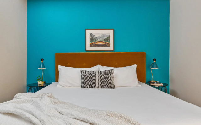 photo 3 of Denver | Amazing 1BD/1BA Riverfront Apartment