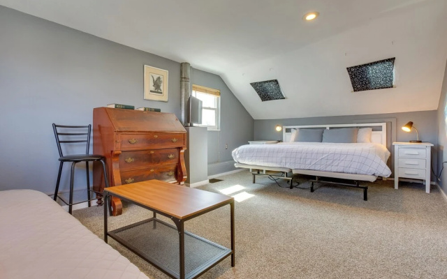 photo 5 of 2 Mi to Washington Park: Convenient Denver Home!