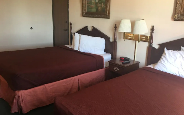 photo 3 of Derby Inn & Suites