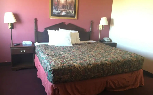 photo 5 of Derby Inn & Suites