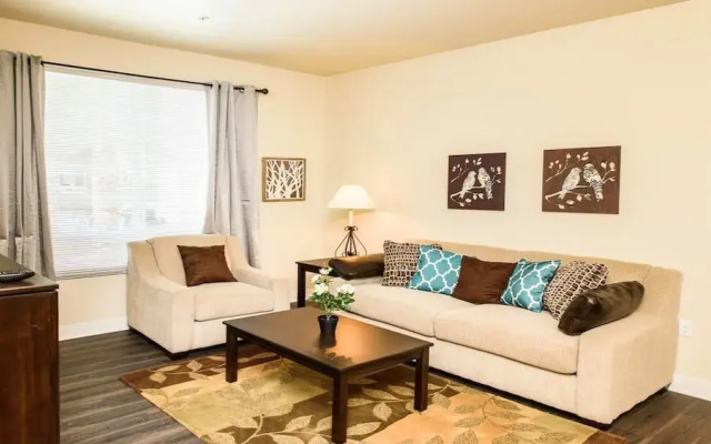 photo 3 of Derian Apartment #873929 by RedAwning