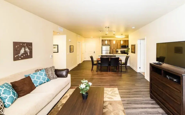 photo 4 of Derian Apartment #873929 by RedAwning