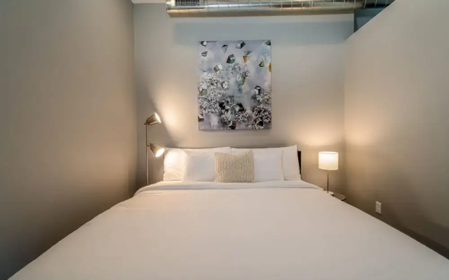 photo 4 of Des Moines Amazing 1BD 1BA Downtown Apartment