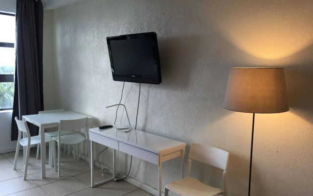 photo 5 of Design Suites Hollywood Beach