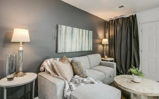 photo 5 of Designer Condo in Hip Zen Yard! Midtown Phoenix!