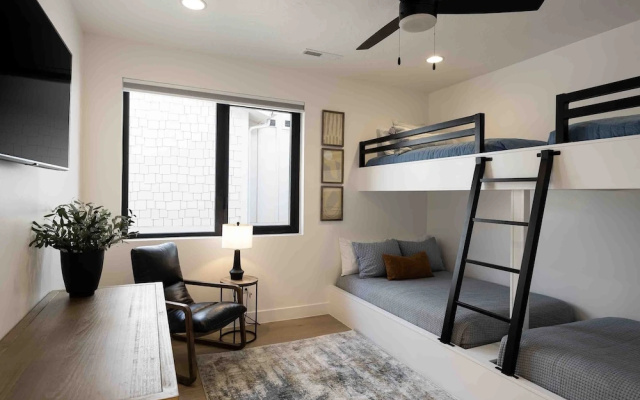 photo 3 of Designer Digs 9 Bedroom Home