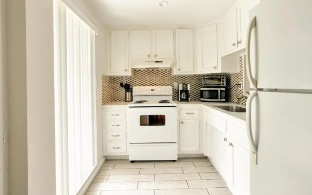 photo 4 of Designer River View Apartments
