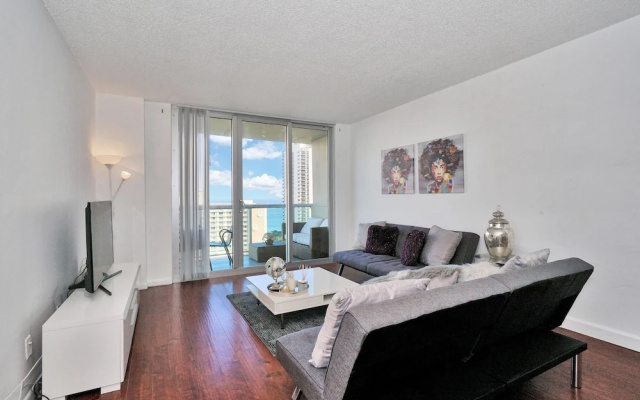 photo 4 of Destination Stays-Ocean View Condo Miami
